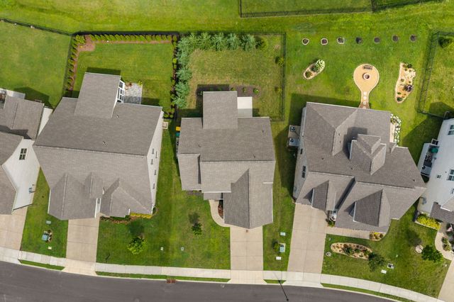 1706 Sorrell Park Dr, Spring Hill, TN 37174
