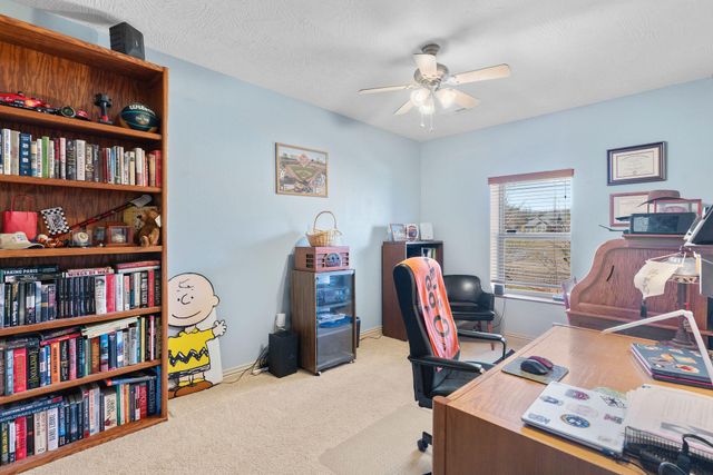 817 N Grapevine Road, Springfield, MO 65802