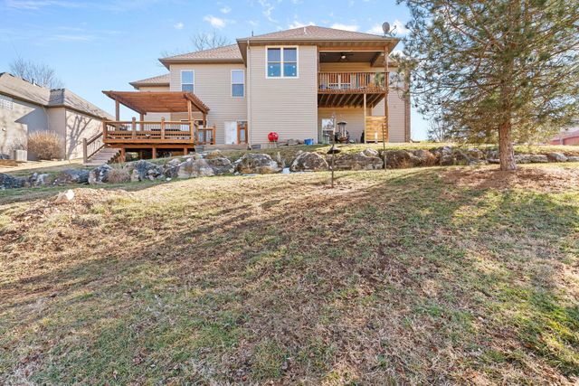 817 N Grapevine Road, Springfield, MO 65802