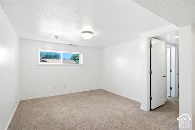 353 S 1000 E, Kaysville, UT 84037