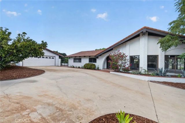 2801 E Mission Road, Fallbrook, CA 92028