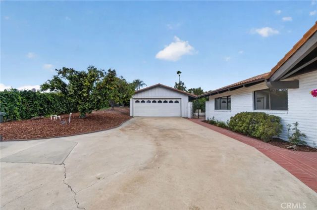 2801 E Mission Road, Fallbrook, CA 92028