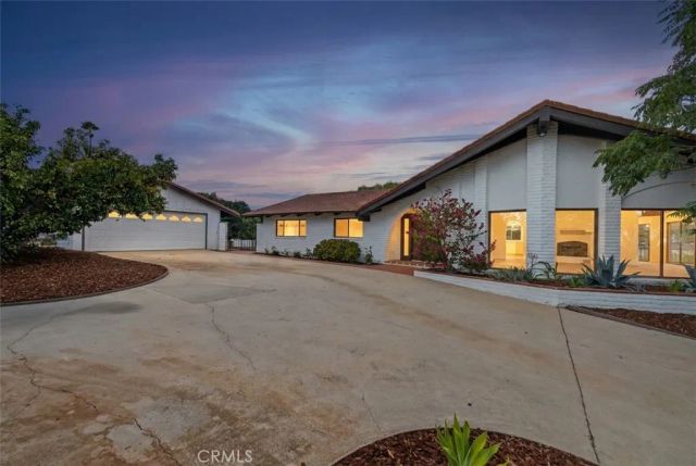 2801 E Mission Road, Fallbrook, CA 92028