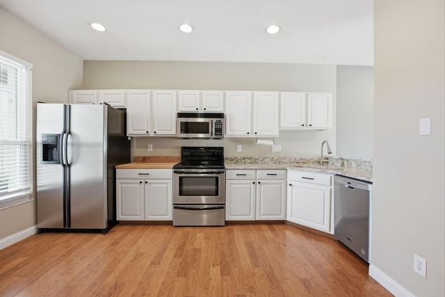 2575 Rustling Oak Boulevard, Hilliard, OH 43026