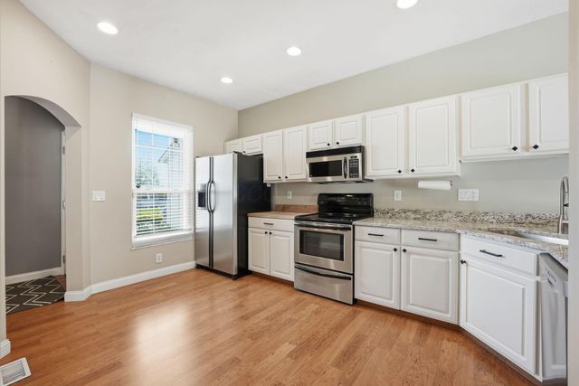 2575 Rustling Oak Boulevard, Hilliard, OH 43026