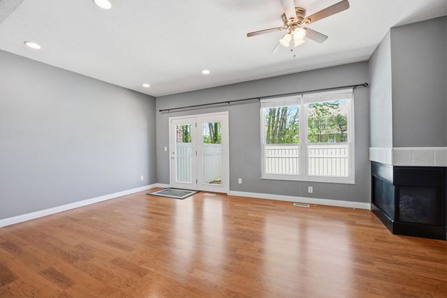 2575 Rustling Oak Boulevard, Hilliard, OH 43026