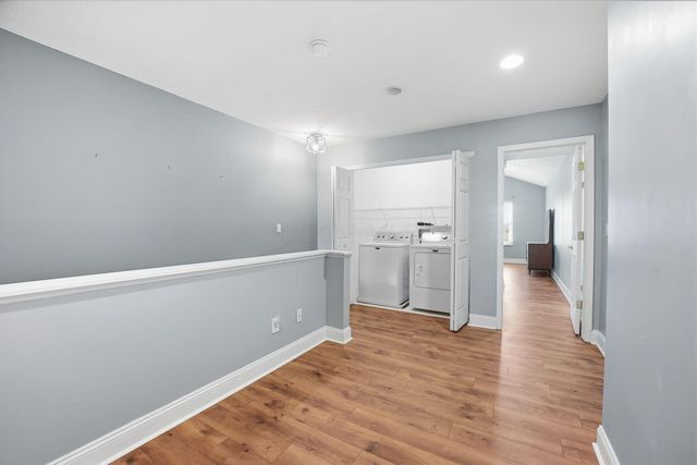 2575 Rustling Oak Boulevard, Hilliard, OH 43026