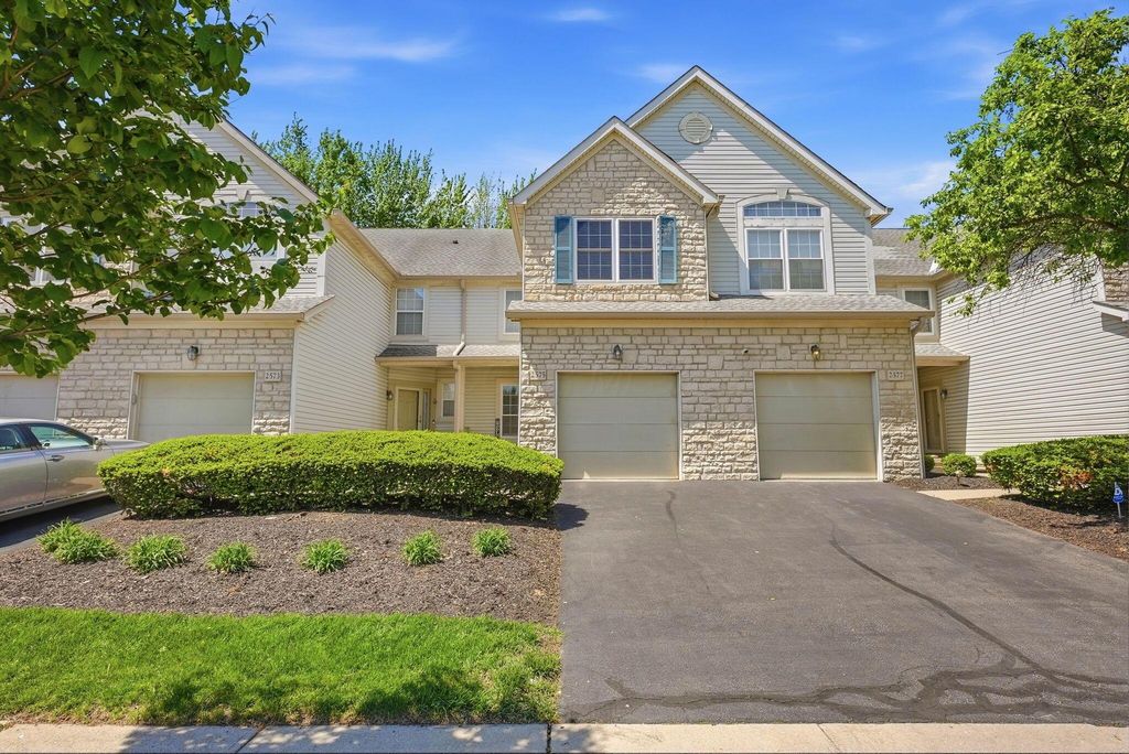 2575 Rustling Oak Boulevard, Hilliard, OH 43026