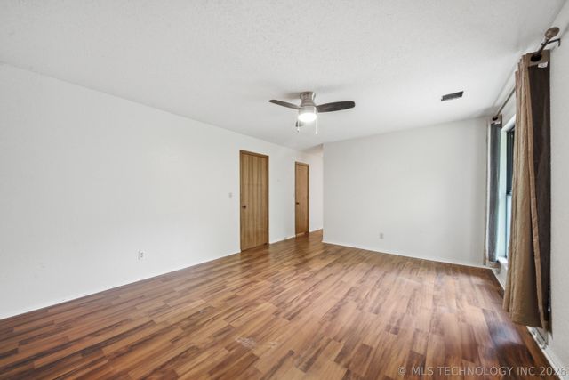 182 Spunky Creek Drive, Catoosa, OK 74015