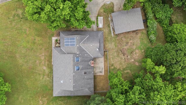 182 Spunky Creek Drive, Catoosa, OK 74015