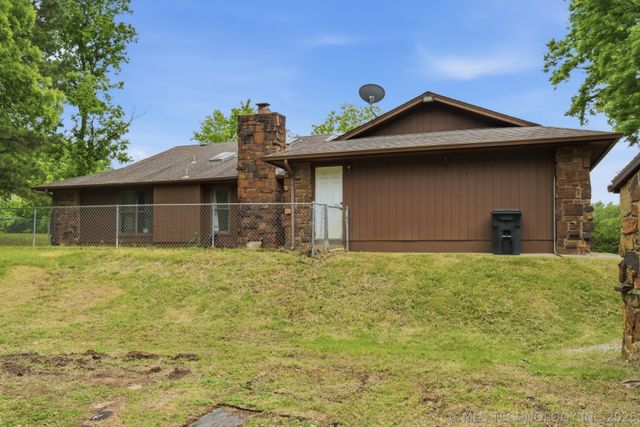 182 Spunky Creek Drive, Catoosa, OK 74015