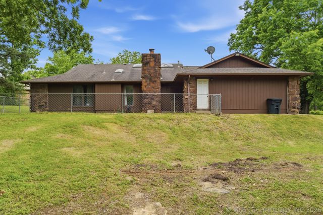 182 Spunky Creek Drive, Catoosa, OK 74015