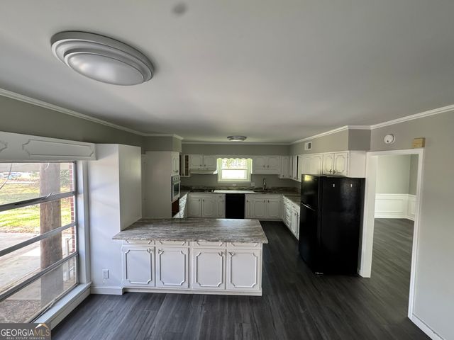 402 Westview Drive, Fort Valley, GA 31030