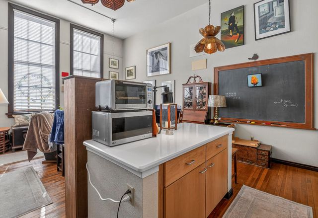 301 Central Avenue NE 302, Albuquerque, NM 87102