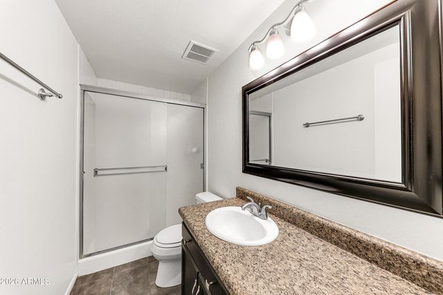 1726 W CHARLESTON Avenue, Phoenix, AZ 85023