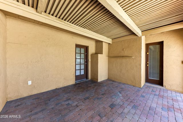 1726 W CHARLESTON Avenue, Phoenix, AZ 85023
