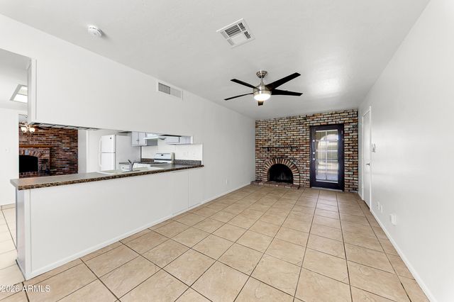 1726 W CHARLESTON Avenue, Phoenix, AZ 85023