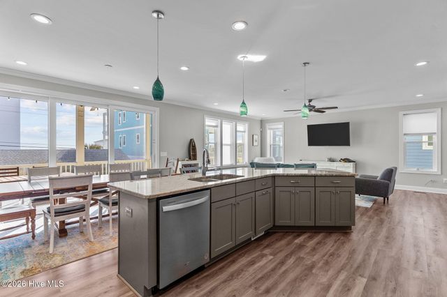 1613 Bowfin Lane, Carolina Beach, NC 28428