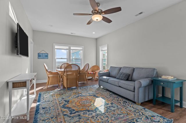 1613 Bowfin Lane, Carolina Beach, NC 28428