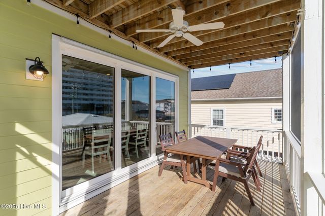 1613 Bowfin Lane, Carolina Beach, NC 28428