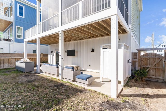 1613 Bowfin Lane, Carolina Beach, NC 28428