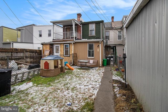 1034 GUILFORD ST, Lebanon, PA 17046