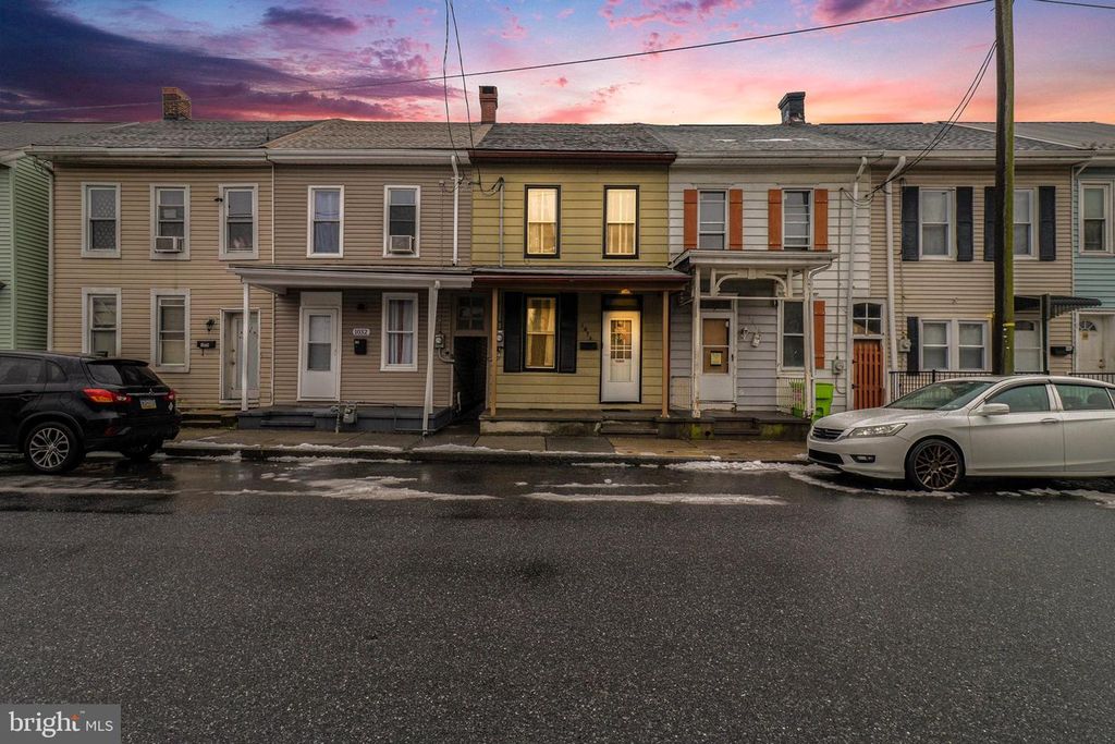 1034 GUILFORD ST, Lebanon, PA 17046