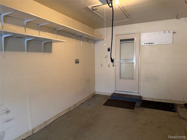 1597 Dover Hill, Walled Lake, MI 48390