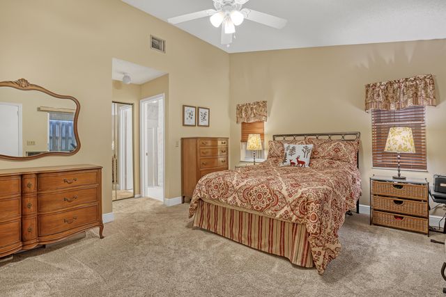 4201 Green Forest Way, Boynton Beach, FL 33436