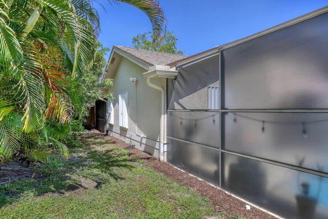 4201 Green Forest Way, Boynton Beach, FL 33436