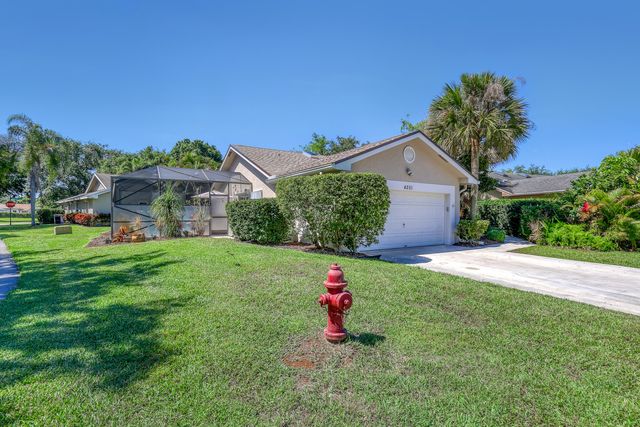 4201 Green Forest Way, Boynton Beach, FL 33436