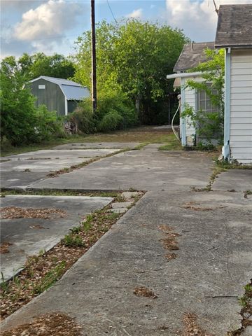 1210 Lolita St, Corpus Christi, TX 78416