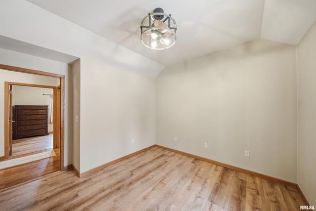 302 COTTONWOOD Circle, East Peoria, IL 61611