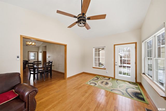 302 COTTONWOOD Circle, East Peoria, IL 61611