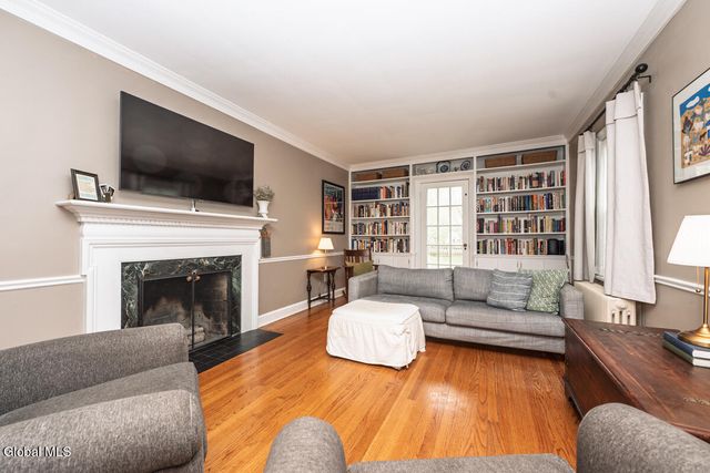 1380 Clifton Park Road, Niskayuna, NY 12309