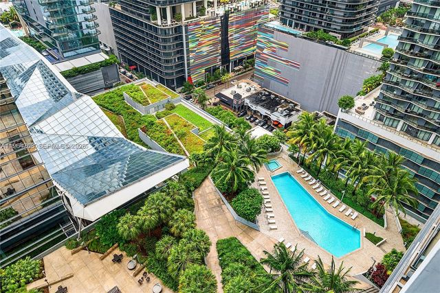 88 SW 7th St 2204, Miami, FL 33130