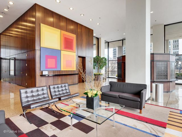 360 E RANDOLPH Street 3902, Chicago, IL 60601