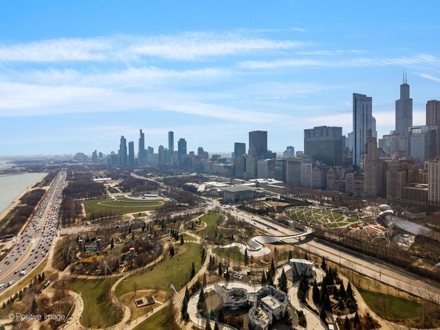 360 E RANDOLPH Street 3902, Chicago, IL 60601