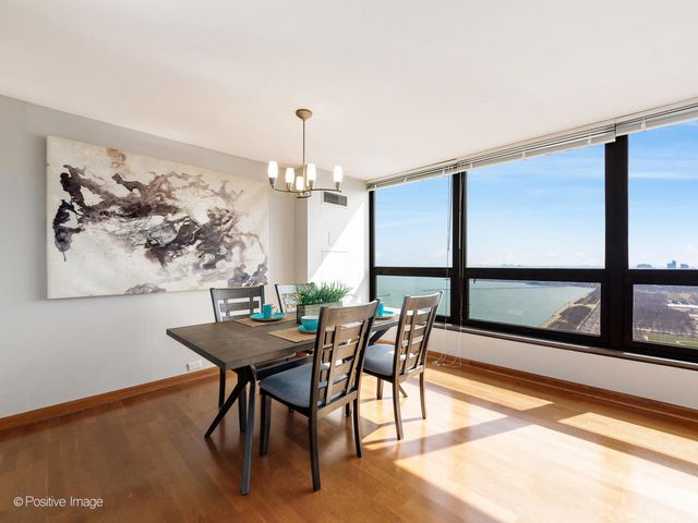 360 E RANDOLPH Street 3902, Chicago, IL 60601