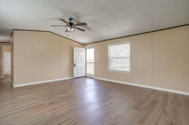 1948 Lariat Lane, Burleson, TX 76028