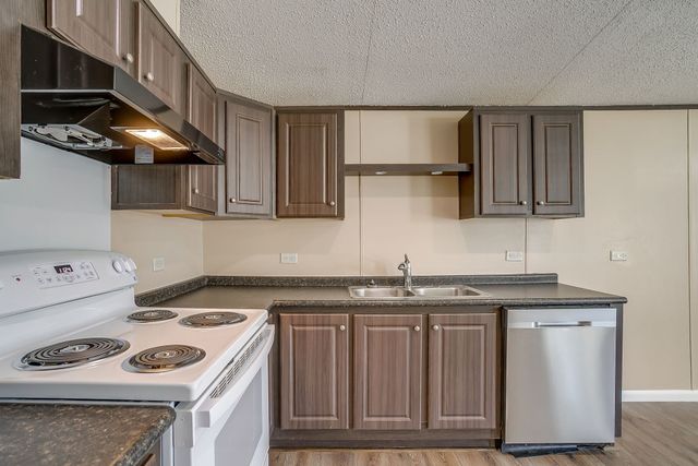 1948 Lariat Lane, Burleson, TX 76028