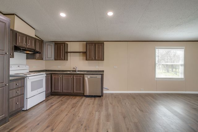 1948 Lariat Lane, Burleson, TX 76028