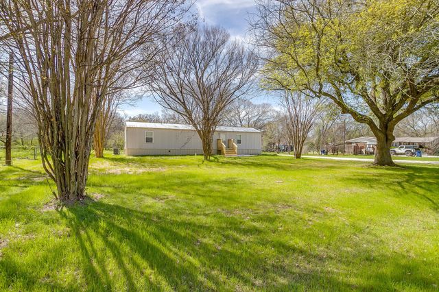 1948 Lariat Lane, Burleson, TX 76028