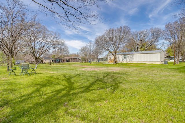 1948 Lariat Lane, Burleson, TX 76028