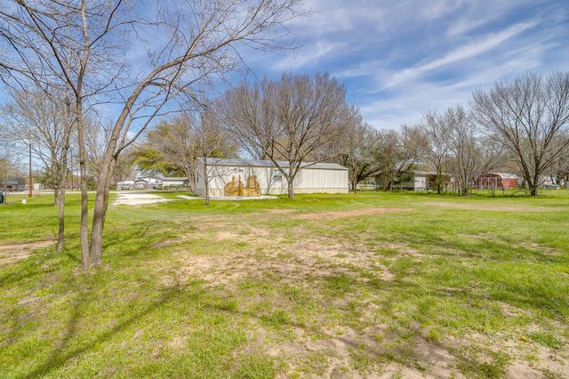 1948 Lariat Lane, Burleson, TX 76028