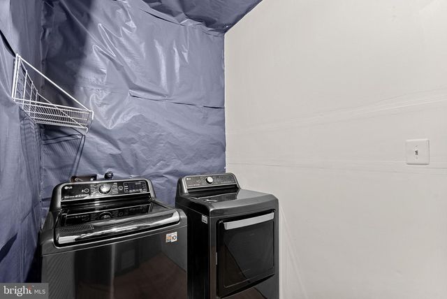 20905 SANDSTONE SQ, Sterling, VA 20165