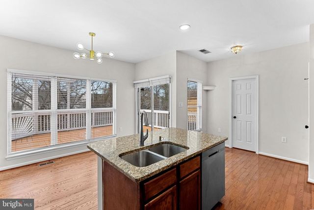 20905 SANDSTONE SQ, Sterling, VA 20165