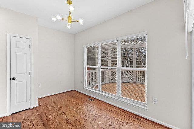 20905 SANDSTONE SQ, Sterling, VA 20165