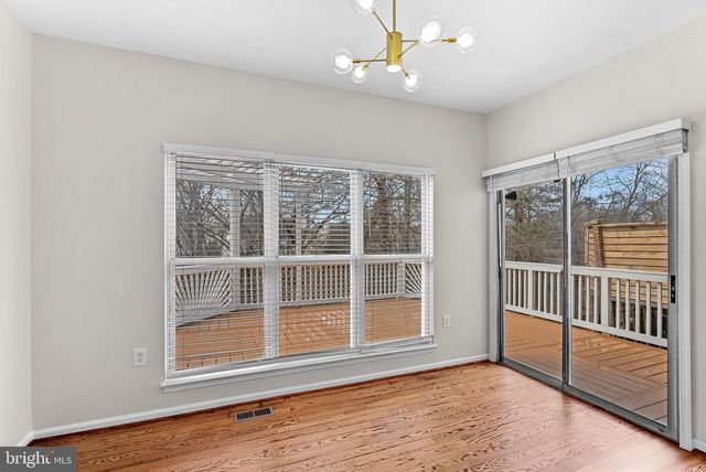 20905 SANDSTONE SQ, Sterling, VA 20165