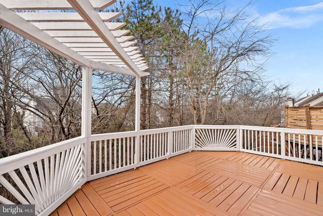 20905 SANDSTONE SQ, Sterling, VA 20165